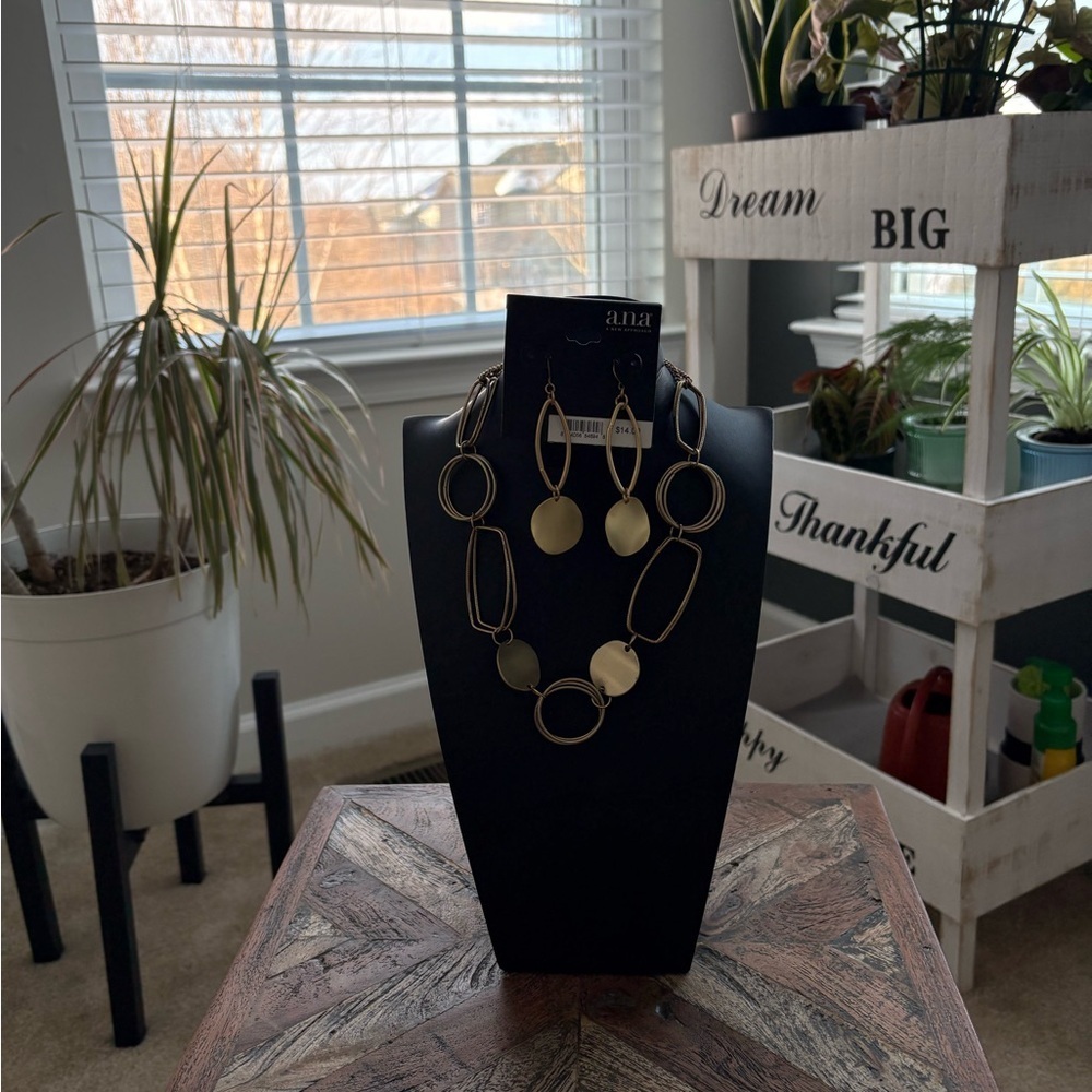 ana New Approach Gold Tone Geometric Link & Brushed Disc Necklace & Earring Set